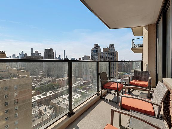 5th image of 351 E 84th St APT 23D