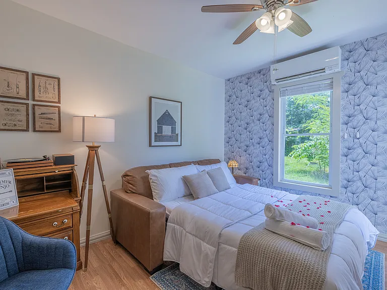 313 W Maple St #1 — Photo 7