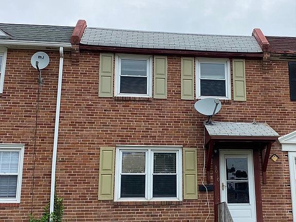 2nd image of 3010 W Court Ave