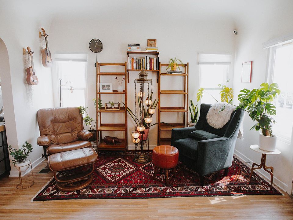 1st image of 2836 Somerset Dr #1
