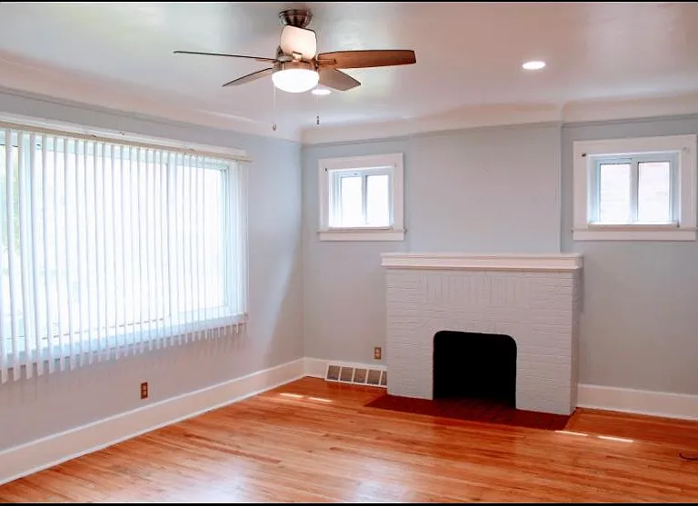 8113 Indiana St — Photo 2