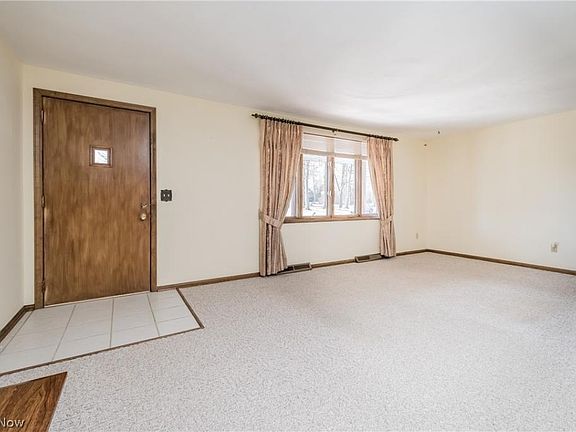 5th image of 5015 Glenoak Dr
