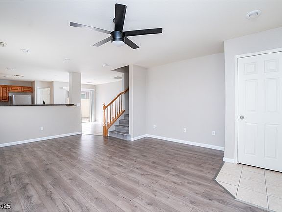 4th image of 8174 Amphora St