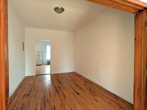 4th image of 359 Pleasant Ave APT 3