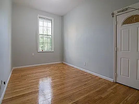 4th image of 107 Troutman St APT 1F