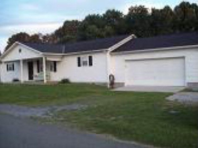 2nd image of 153 Arrow Ln