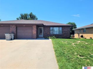 1867 Meadow Ln, Seward, NE 68434