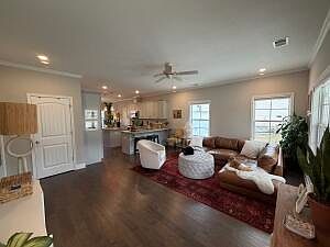 5th image of 252 Swallow Lake Dr