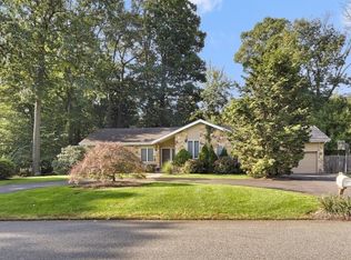 213 Fox Hollow Rd, Wyckoff, NJ 07481
