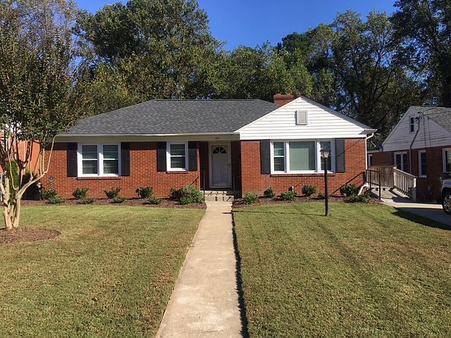 1st image of 221 Hampton Dr