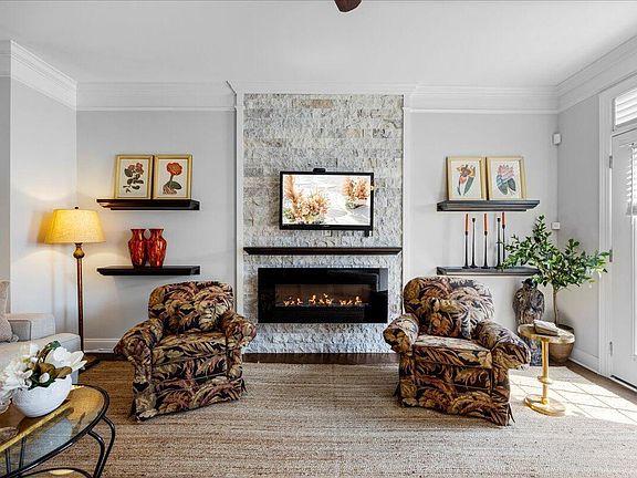 3rd image of 10520 Sablewood Dr Unit 103