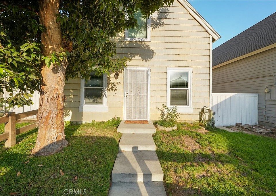 1st image of 14560 Woodland Dr Unit 6