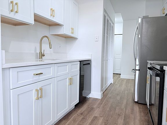 2nd image of 235 State St APT 313