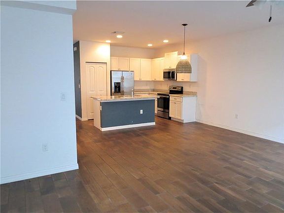 4th image of 1079 NW 33rd Ct #1079