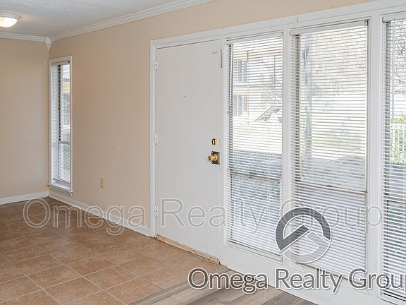 3rd image of 4724 S Court St APT 116
