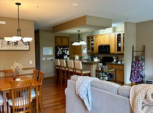 12426 Flanders Ct NE Unit F, Blaine, MN 55449