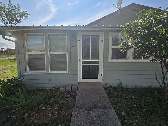 2nd image of 313 S Teigen Ave