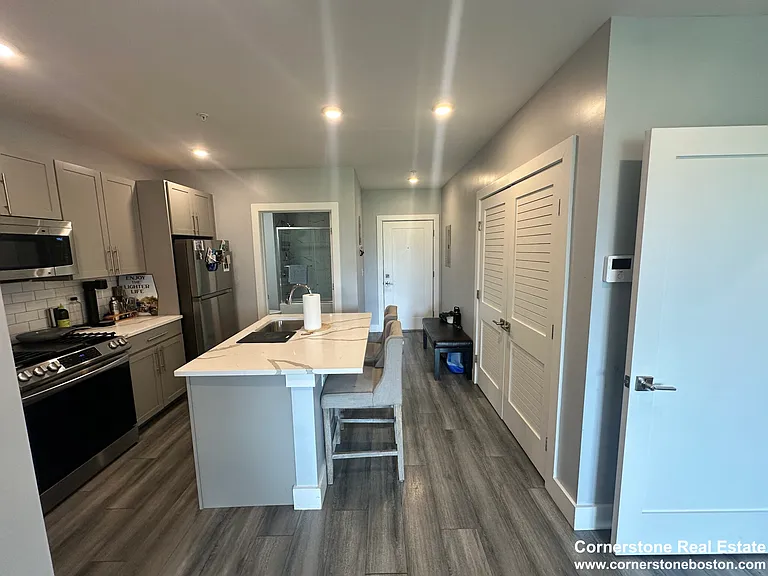 40 B St #509 — Photo 4