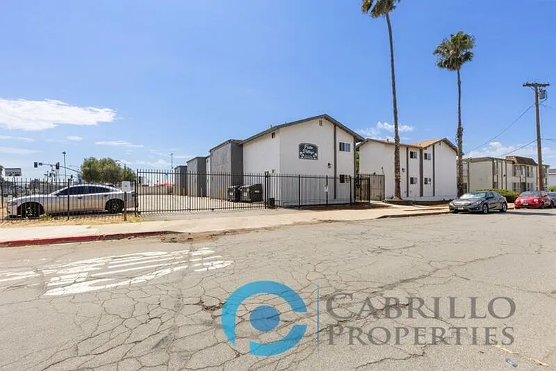 8453 Carlisle Dr #13