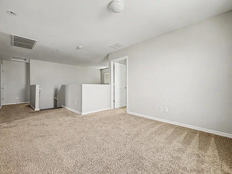25392 W Carson Dr — Photo 10