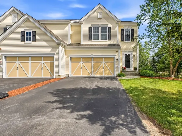 39 Frostpane Ln #39, Hopkinton, MA 01748