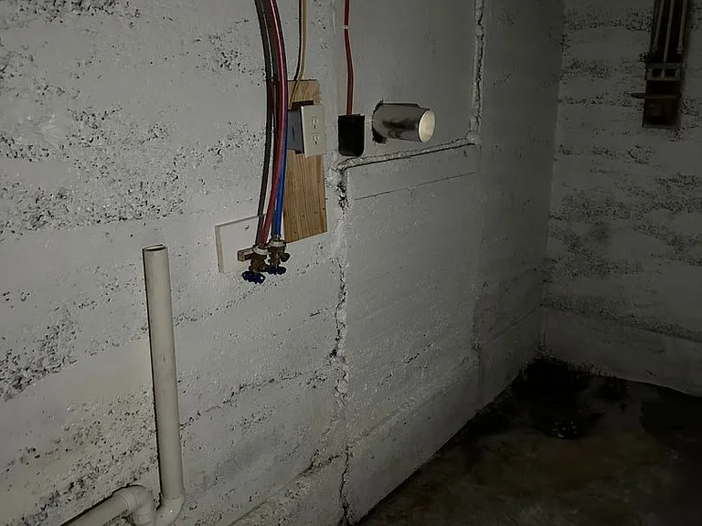 607 N Adams Ave — Photo 20
