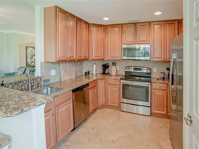 9126 Napoli Ct #101 — Photo 8
