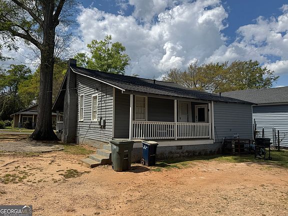 4th image of 322 N 6th St
