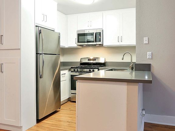 Renovated kitchens with premium finishes are available for upgrade. Ask the leasing team for more details.