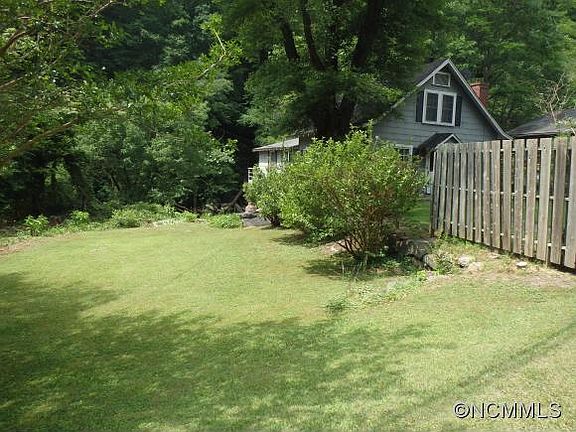 3rd image of 222 Lake Lure Hwy