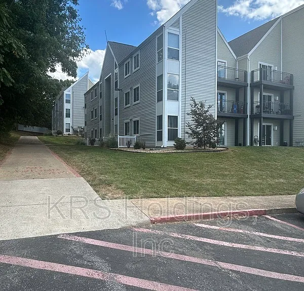 1384B Hunters Rd — Photo 1