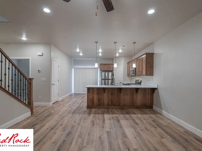 493 N 550 W — Photo 25