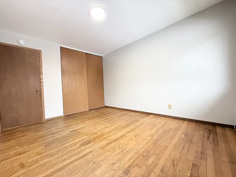 2080 Allen Blvd #21 — Photo 4