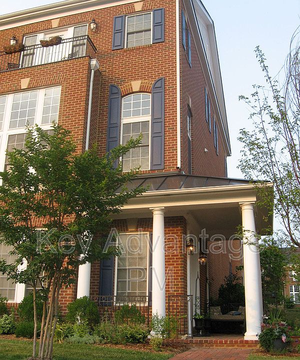 1st image of 761 Vestal St