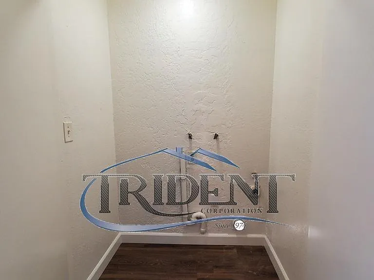 1825 Sierra Way — Photo 18