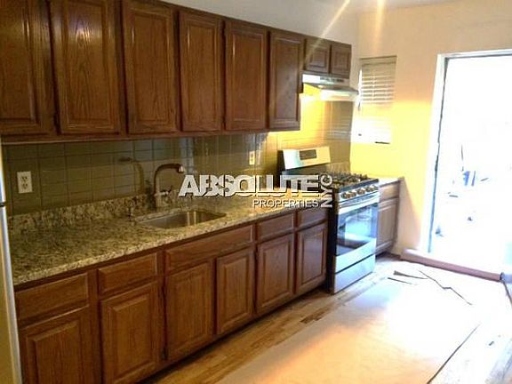 5th image of 33 W 131st St APT 1