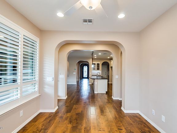 3rd image of 1337 E Verde Blvd