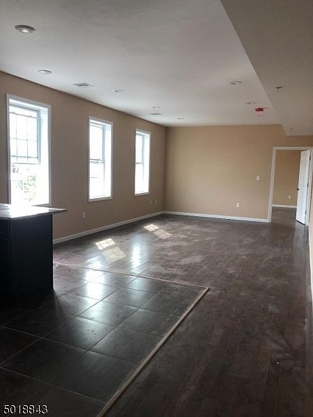 2nd image of 841-843 Elizabeth Ave #202
