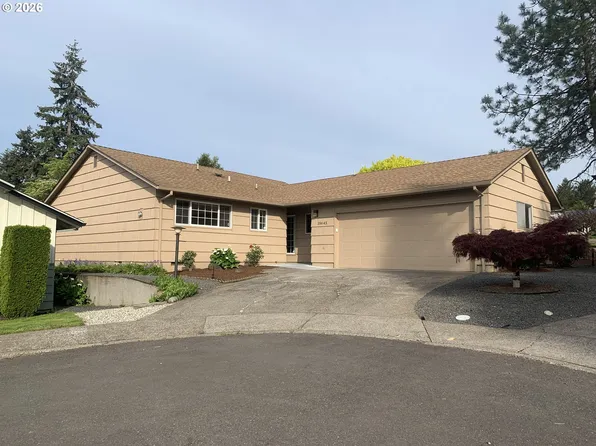 15645 SW Queen Victoria Pl, King City, OR 97224