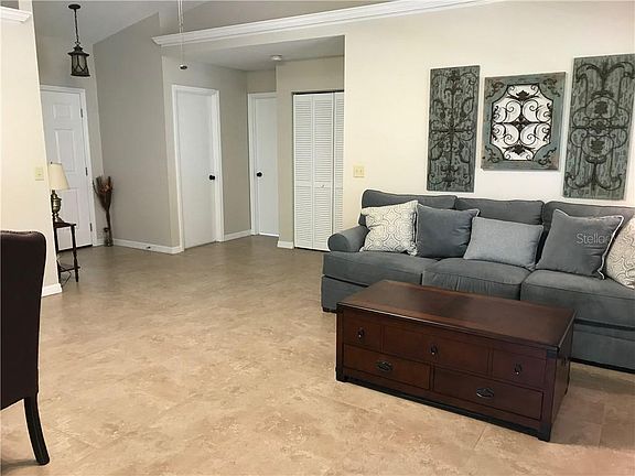 2nd image of 828 Golf Dr