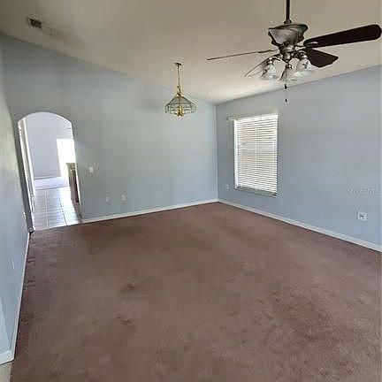 4th image of 346 Prince Charles Dr