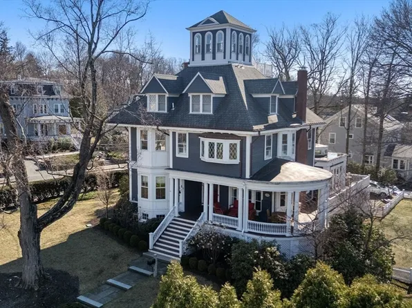 49 Shaw St, Newton, MA 02465