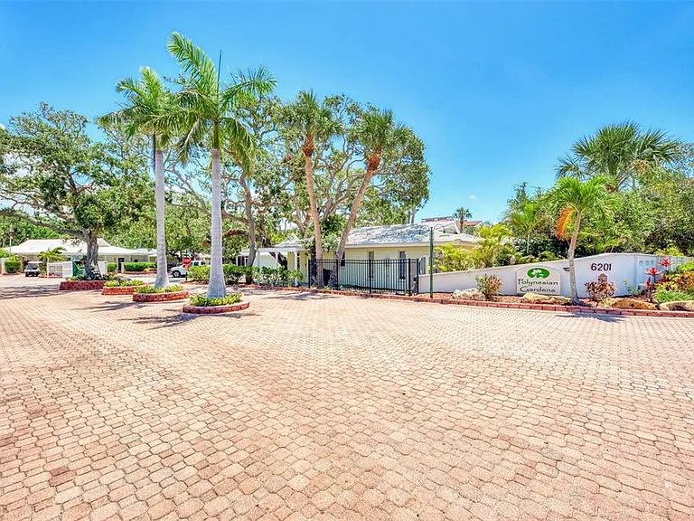 1137 N Moonmist Ct #L-7 — Photo 29