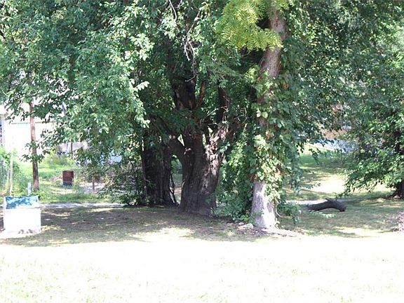 4th image of 1402 Walker Ave