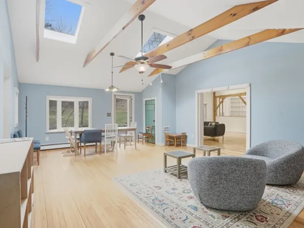 180 Yerry Hill Rd, Woodstock, NY 12498