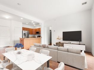 1404 Windsor Park Ct #404, Englewood, NJ 07631
