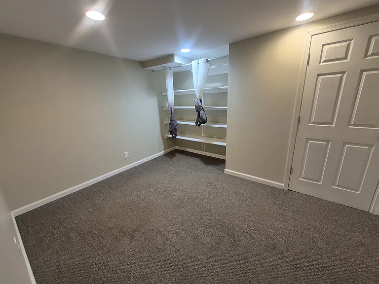 608 Blandford St — Photo 9