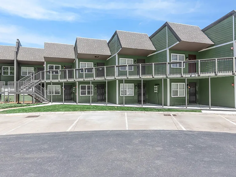 Sunrise Apartments — Photo 55