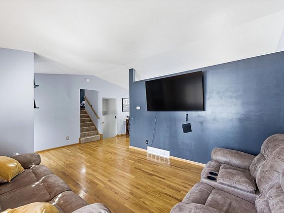 5th image of 8645 176th Ave NW