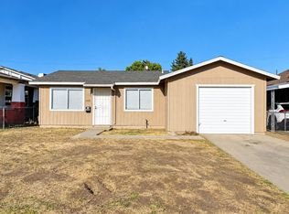 1105 N Thorne Ave, Fresno, CA 93728